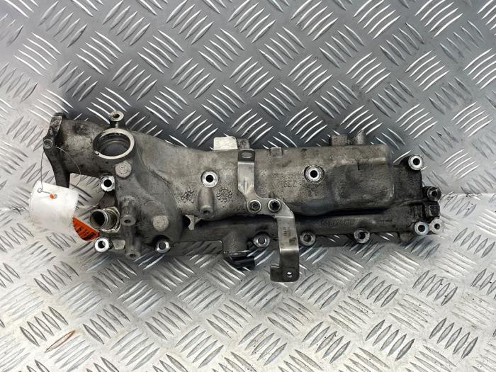 Gebruikte Inlaatspruitstuk Mercedes Sprinter 3,5t (906.63) 319 CDI,BlueTEC V6 24V 4x4 Prijs € 75,00 Margeregeling aangeboden door EU Engines & Parts BV