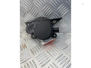 Gebruikte Carterventilatie Mercedes C (W203) 2.2 C-220 CDI 16V Prijs € 20,00 Margeregeling aangeboden door EU Engines & Parts BV