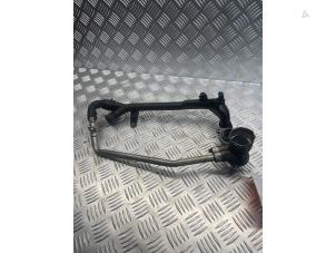 Gebruikte Waterpijp Mercedes C Sportcoupé (C203) 1.8 C-200K 16V Prijs € 35,00 Margeregeling aangeboden door EU Engines & Parts BV