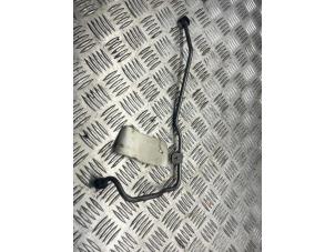 Gebruikte Oliedruk Leiding Mercedes C (W205) C-180 1.6 CDI BlueTEC, C-180 d 16V Prijs € 45,00 Margeregeling aangeboden door EU Engines & Parts BV