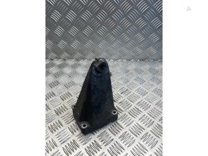 Gebruikte Motorrubber Mercedes CLC (C203) 2.2 220 CDI 16V Prijs € 25,00 Margeregeling aangeboden door EU Engines & Parts BV