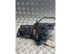 Gebruikte Olie Peilstok Mercedes A (177.0) 1.5 A-180d Prijs € 20,00 Margeregeling aangeboden door EU Engines & Parts BV