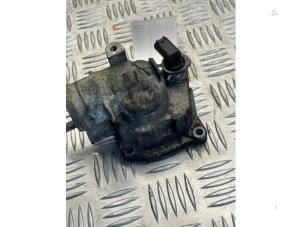 Gebruikte Thermostaathuis Mercedes Sprinter 3t (903) 311 CDI 16V Prijs € 20,00 Margeregeling aangeboden door EU Engines & Parts BV