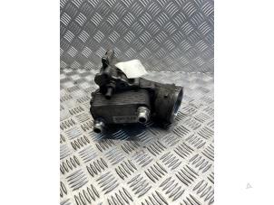 Gebruikte Oliefilterhuis Fiat Ducato (250) 2.0 D 115 Multijet Prijs € 100,00 Margeregeling aangeboden door EU Engines & Parts BV