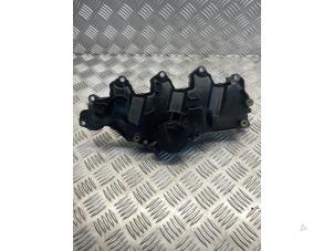 Gebruikte Carterventilatie Mercedes A (177.0) 1.5 A-180d Prijs € 75,00 Margeregeling aangeboden door EU Engines & Parts BV