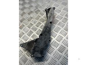 Gebruikte Steun (diversen) Audi A6 (C6) 2.0 TDI 16V Prijs € 35,00 Margeregeling aangeboden door EU Engines & Parts BV