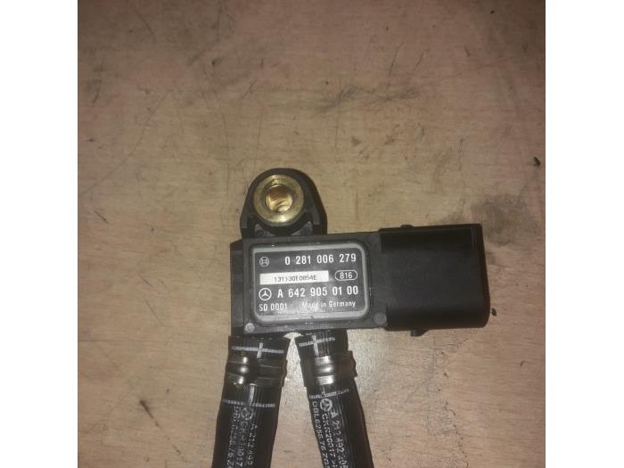 Gebruikte Roetfilter sensor Mercedes Vito (639.6) 2.2 113 CDI 16V 4x4 Euro 5 Prijs € 25,00 Margeregeling aangeboden door EU Engines & Parts BV