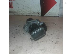 Gebruikte Uitlaat gasklep (EGR) Mercedes E (W211) 2.2 E-220 CDI 16V Prijs € 95,00 Margeregeling aangeboden door EU Engines & Parts BV