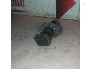 Gebruikte Uitlaat gasklep (EGR) Mercedes E (W211) 2.2 E-220 CDI 16V Prijs € 75,00 Margeregeling aangeboden door EU Engines & Parts BV