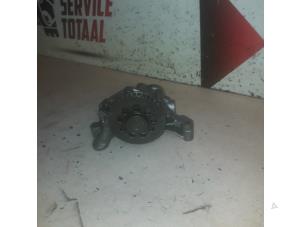 Gebruikte Oliepomp Volkswagen Polo V (6R) 1.2 TDI 12V BlueMotion Prijs € 50,00 Margeregeling aangeboden door EU Engines & Parts BV