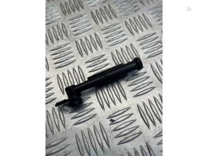 Gebruikte Olie aanzuigbuis Citroen C4 Cactus (0B/0P) 1.2 PureTech 82 12V Prijs € 20,00 Margeregeling aangeboden door EU Engines & Parts BV