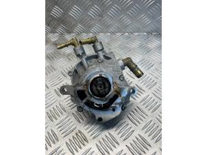 Gebruikte Vacuumpomp (Diesel) Landrover Range Rover Sport (LW) 4.4 SDV8 32V Prijs € 75,00 Margeregeling aangeboden door EU Engines & Parts BV