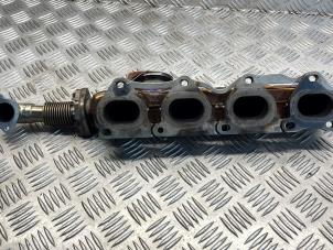 Gebruikte Spruitstuk Uitlaat Mercedes E (W213) E-220d 2.0 Turbo 16V Prijs € 100,00 Margeregeling aangeboden door EU Engines & Parts BV