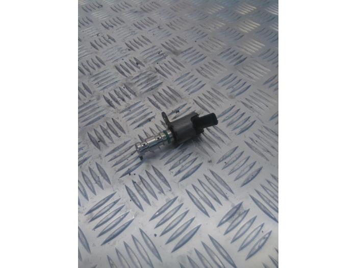 Gebruikte Sensor Nokkenas Ford Fiesta 7 1.0 EcoBoost 12V 100 Prijs € 35,00 Margeregeling aangeboden door EU Engines & Parts BV