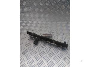 Gebruikte Injector brug Ford Transit Custom 2.0 TDCi 16V Eco Blue 105 Prijs € 95,00 Margeregeling aangeboden door EU Engines & Parts BV