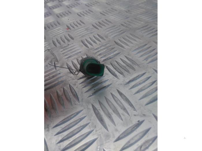 Oliedruk sensor van een Volkswagen Golf VII (AUA) 1.6 TDI 16V 2012