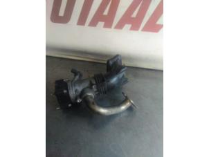 Gebruikte EGR Buis Mercedes C (W204) 2.2 C-200 CDI 16V Prijs € 75,00 Margeregeling aangeboden door EU Engines & Parts BV