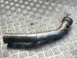Gebruikte Intercooler Buis Mercedes E (W211) 3.2 E-320 V6 18V Prijs € 25,00 Margeregeling aangeboden door EU Engines & Parts BV