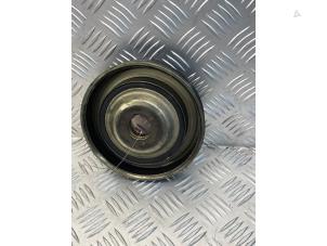 Gebruikte Poelie Krukas Opel Vivaro 2.0 CDTI 122 Prijs € 45,00 Margeregeling aangeboden door EU Engines & Parts BV