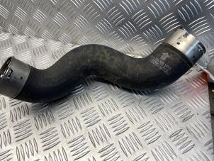 Gebruikte Intercooler Slang Mercedes C (W204) 2.2 C-220 CDI 16V BlueEFFICIENCY Prijs € 45,00 Margeregeling aangeboden door EU Engines & Parts BV