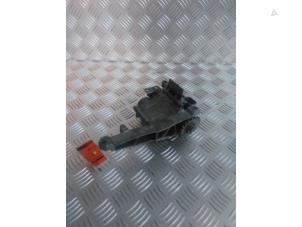 Gebruikte Oliepomp Mercedes Sprinter 3,5t (906.13/906.23) 318 CDI 16V Prijs € 50,00 Margeregeling aangeboden door EU Engines & Parts BV