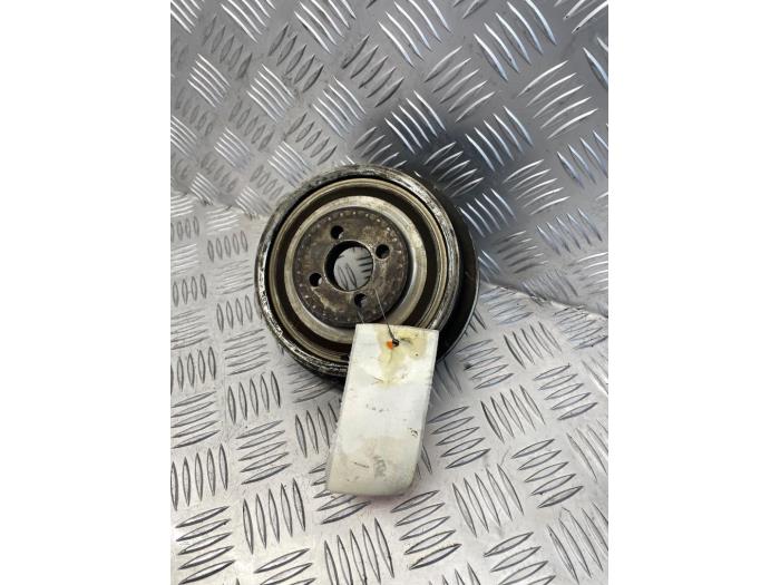 Gebruikte Krukas Poelie Iveco New Daily VI 33S13, 35C13, 35S13 Prijs € 75,00 Margeregeling aangeboden door EU Engines & Parts BV