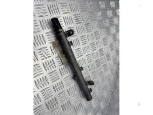 Gebruikte Injector brug Mercedes ML II (164/4JG) 3.0 ML-320 CDI 4-Matic V6 24V Prijs € 50,00 Margeregeling aangeboden door EU Engines & Parts BV