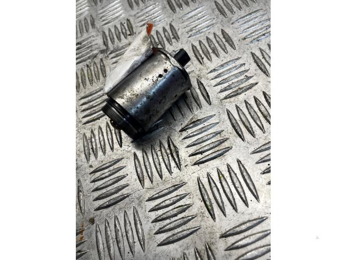 Gebruikte Schakelaar Oliedruk Mercedes B (W246/W242) 2.1 B-200 CDI BlueEFFICIENCY 16V 4-Matic Prijs € 20,00 Margeregeling aangeboden door EU Engines & Parts BV