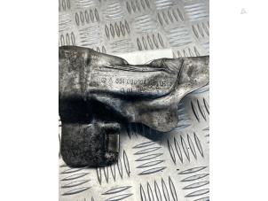 Gebruikte Hitteschild uitlaat Mercedes Sprinter 3,5t (906.63) 316 CDI 16V Prijs € 15,00 Margeregeling aangeboden door EU Engines & Parts BV