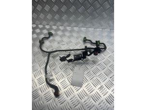 Gebruikte Brandstofleiding Ford Transit Custom 2.0 TDCi 16V Eco Blue 105 Prijs € 50,00 Margeregeling aangeboden door EU Engines & Parts BV