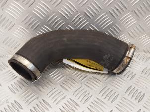 Gebruikte Turboslang Volkswagen Crafter 28/30/32/35 MWB Prijs € 25,00 Margeregeling aangeboden door EU Engines & Parts BV