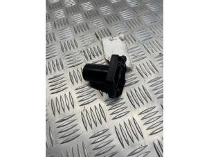 Gebruikte Oliepeil sensor Mercedes C (W205) C-180 1.6 CDI BlueTEC, C-180 d 16V Prijs € 25,00 Margeregeling aangeboden door EU Engines & Parts BV