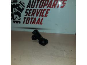 Gebruikte Waterpijp Volkswagen Caddy Combi III (2KB,2KJ) 1.9 TDI Prijs € 10,00 Margeregeling aangeboden door EU Engines & Parts BV