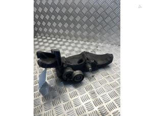 Gebruikte Dynamosteun boven Renault Trafic New (EL) 1.9 dCi 100 16V Prijs € 50,00 Margeregeling aangeboden door EU Engines & Parts BV