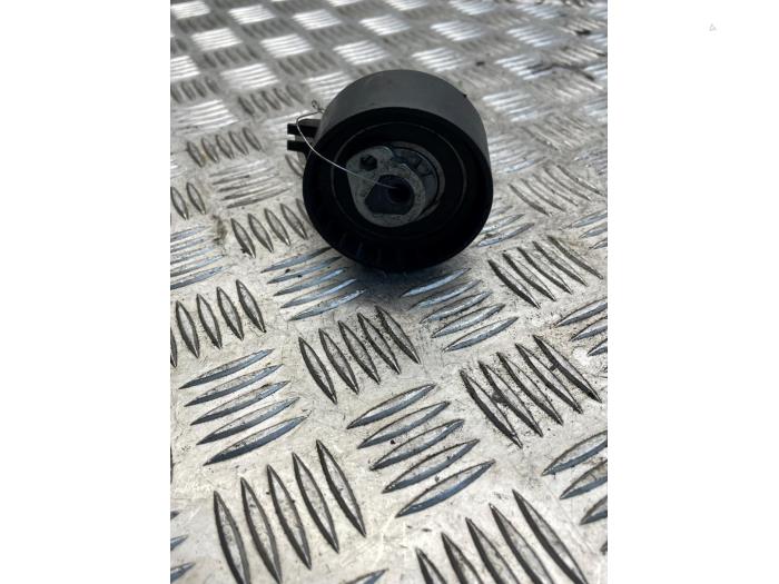 Gebruikte Spanrol Multiriem Opel Vivaro 2.5 CDTI 16V Prijs € 10,00 Margeregeling aangeboden door EU Engines & Parts BV
