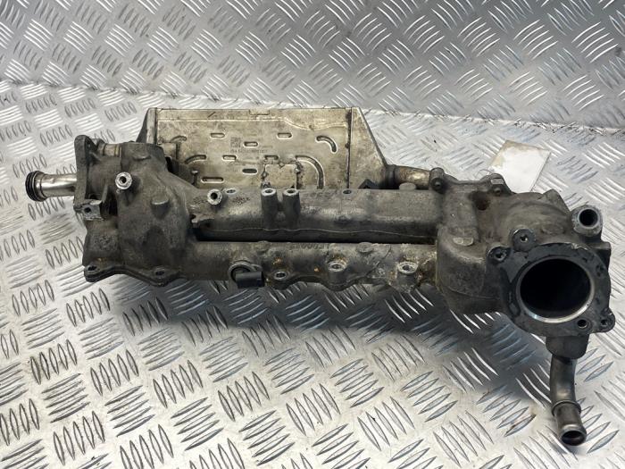 Gebruikte Inlaatspruitstuk Mercedes CLS (C219) 320 CDI 24V Prijs € 75,00 Margeregeling aangeboden door EU Engines & Parts BV