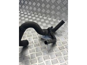 Gebruikte Waterpijp Volkswagen Crafter 2.5 TDI 30/35/50 Prijs € 35,00 Margeregeling aangeboden door EU Engines & Parts BV