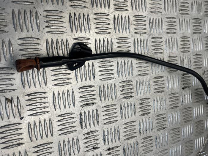 Olie Peilstok van een Peugeot Boxer (U9) 2.2 Blue HDi 140 2019