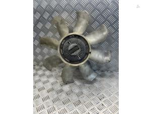 Gebruikte Viscosekoppeling koelvin Mitsubishi L-200 2.5 DI-D 4x4 Prijs € 75,00 Margeregeling aangeboden door EU Engines & Parts BV