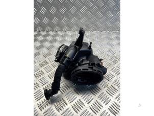Gebruikte Turbo Pijp Mercedes E (W213) E-220d 2.0 Turbo 16V Prijs € 45,00 Margeregeling aangeboden door EU Engines & Parts BV