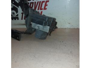 Gebruikte ABS Pomp Iveco New Daily VI 33S11,35C11, 35S11 Prijs € 150,00 Margeregeling aangeboden door EU Engines & Parts BV