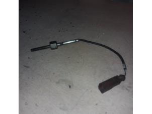 Uitlaat temperatuursensor van een Volkswagen Crafter 28/30/32/35 MWB 2006