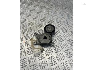 Gebruikte Spanner multiriem Mercedes B (W246) 2.0 B-200 NGD 16V Prijs € 25,00 Margeregeling aangeboden door EU Engines & Parts BV