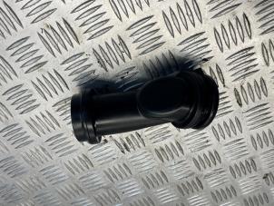 Gebruikte Olie vulpijp Mercedes Vito (639.6) 3.0 122 CDI V6 24V Prijs € 20,00 Margeregeling aangeboden door EU Engines & Parts BV