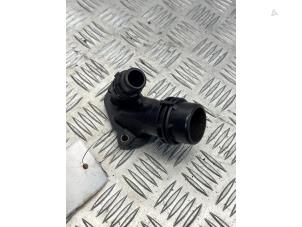 Gebruikte Waterpijp BMW 7 serie (F01/02/03/04) 730d 24V Prijs € 15,00 Margeregeling aangeboden door EU Engines & Parts BV