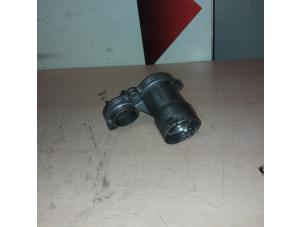 Gebruikte Waterpijp Mercedes C (W203) 1.8 C-200K 16V Prijs € 20,00 Margeregeling aangeboden door EU Engines & Parts BV