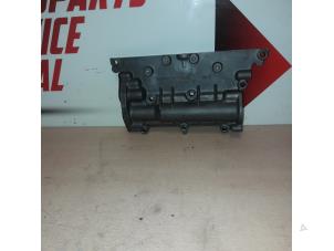 Gebruikte Distributiedeksel Mercedes C (W204) 2.2 C-220 CDI 16V BlueEFFICIENCY Prijs € 35,00 Margeregeling aangeboden door EU Engines & Parts BV