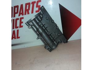 Gebruikte Distributiedeksel Mercedes C (W204) 2.2 C-220 CDI 16V BlueEFFICIENCY Prijs € 35,00 Margeregeling aangeboden door EU Engines & Parts BV