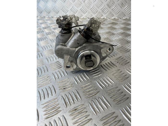 Gebruikte Servopomp Renault Master II (JD) 2.8 dTi T28 Prijs € 50,00 Margeregeling aangeboden door EU Engines & Parts BV