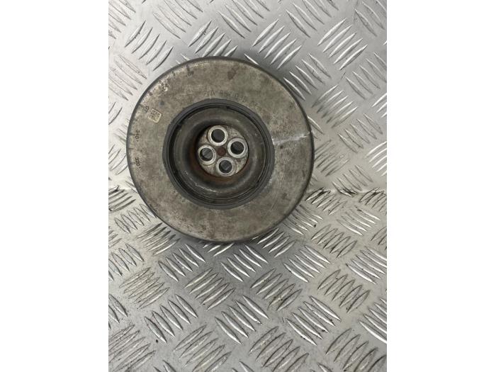 Gebruikte Krukas Poelie Mercedes GLA (156.9) 2.2 220 d 16V 4-Matic Prijs € 50,00 Margeregeling aangeboden door EU Engines & Parts BV